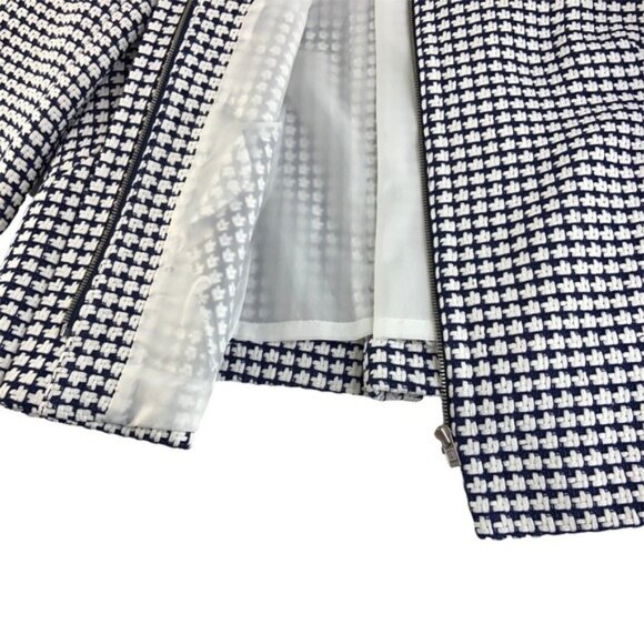 Talbots Blue and White Textured Blazer. - Picture 4 of 6